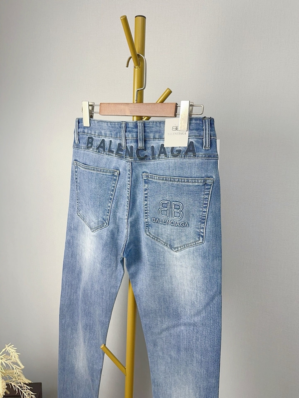 ブランドジーンズ全体デザイン